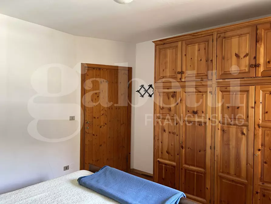 Immagine 41 di Appartamento in vendita  in Via Corno D'Aola, 5 a Ponte Di Legno