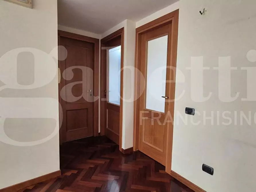 Immagine 25 di Appartamento in vendita  in Via Maresca, 30 a Torre Annunziata