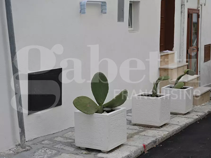 Immagine 4 di Casa indipendente in vendita  in Via Piccinni a Ostuni