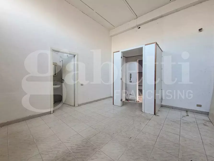 Immagine 8 di Magazzino in affitto  in Via don milani, snc a Sestu