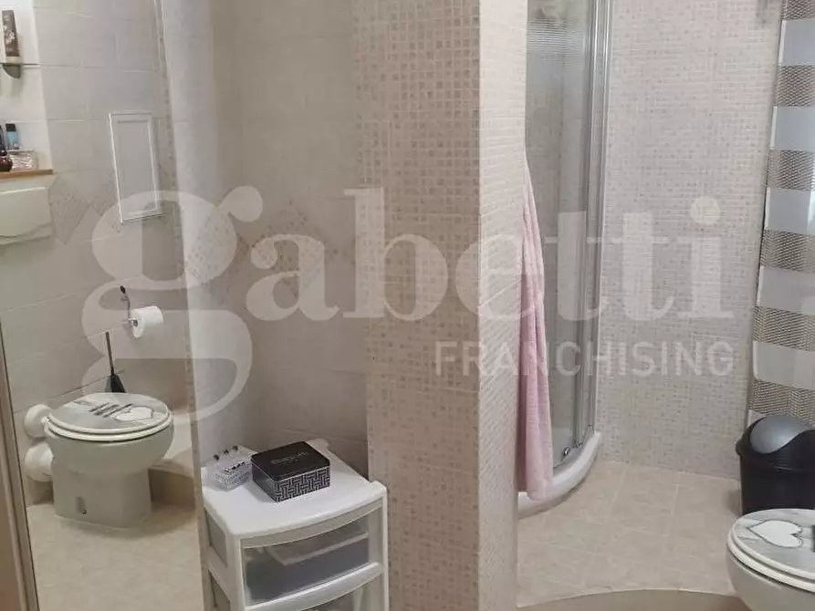 Immagine 18 di Appartamento in vendita  in Piazza SANDRO PERTINI, 5 a Taranto