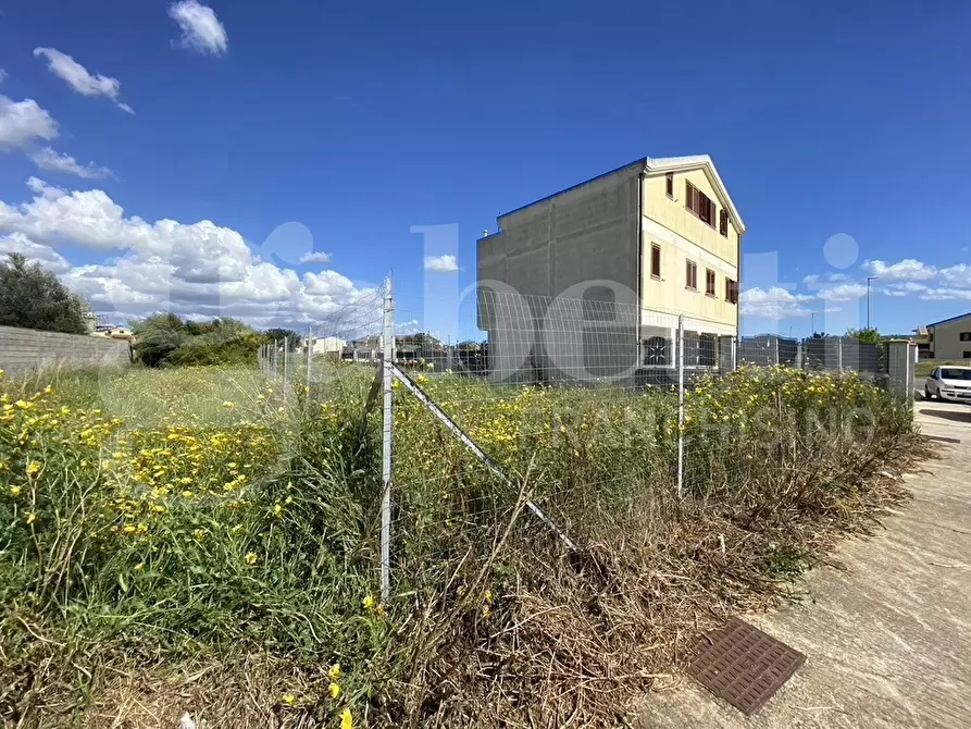 Immagine 3 di Terreno residenziale in vendita  in Via 2 Giugno, snc a Selargius
