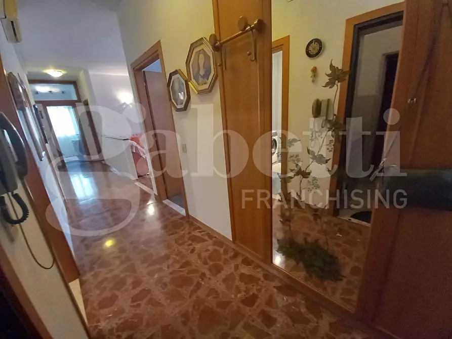 Immagine 14 di Appartamento in vendita  in Via SOTTOMARINA - VIALE VENETO, 12 a Chioggia