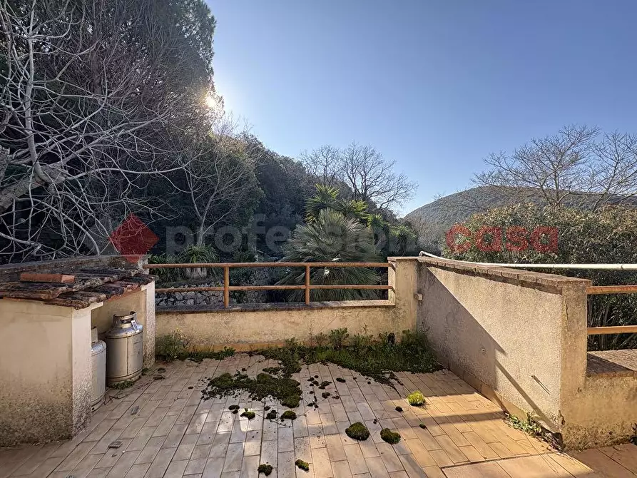 Immagine 15 di Casa indipendente in vendita  in Via CAMPOSORIANO, 1 a Terracina