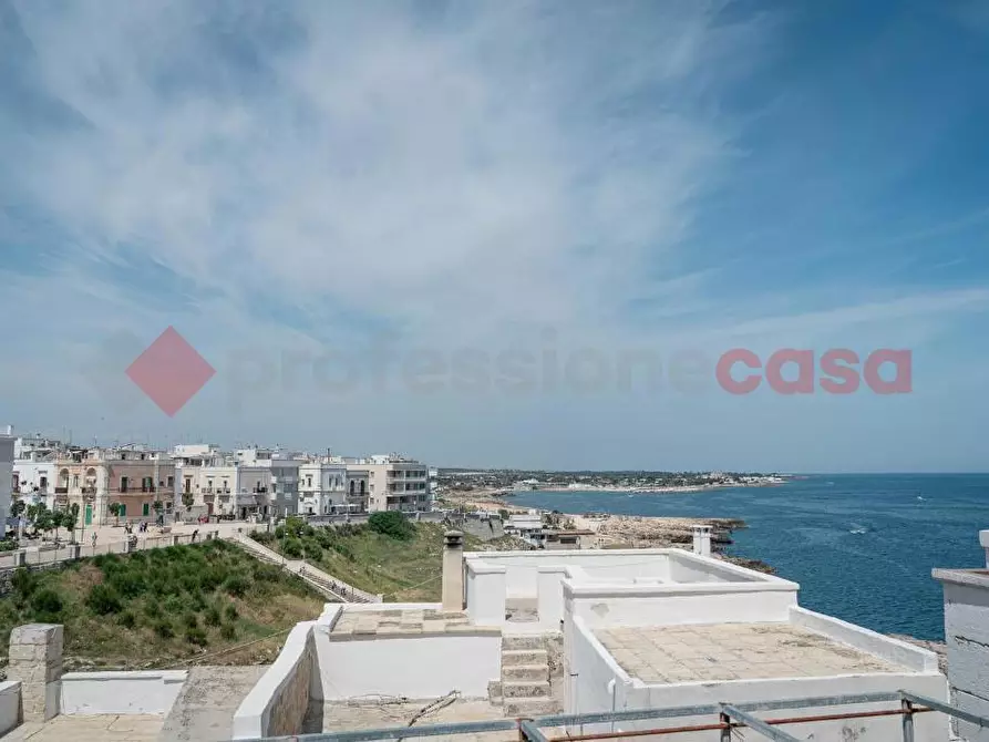 Immagine 1 di Casa indipendente in vendita  in Via porto a Polignano A Mare