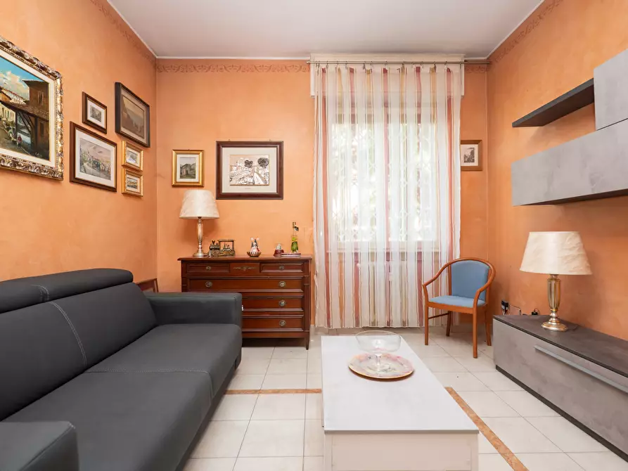 Immagine 3 di Appartamento in vendita  in Via tortona a Milano