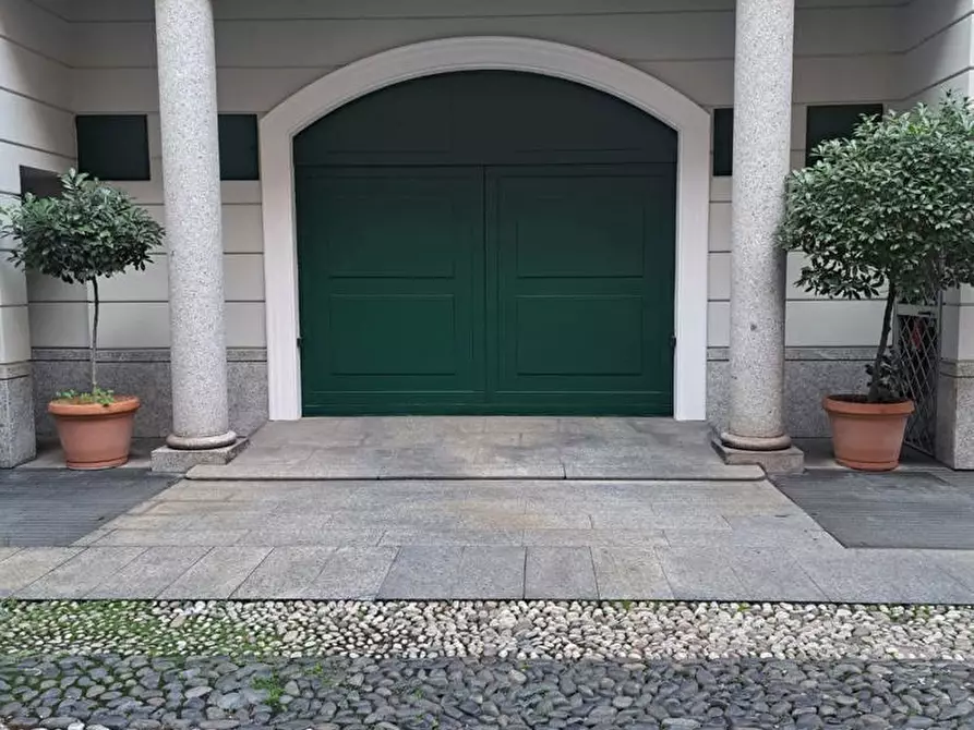 Immagine 4 di Box auto in vendita  in Corso di porta Romana, 55 a Milano