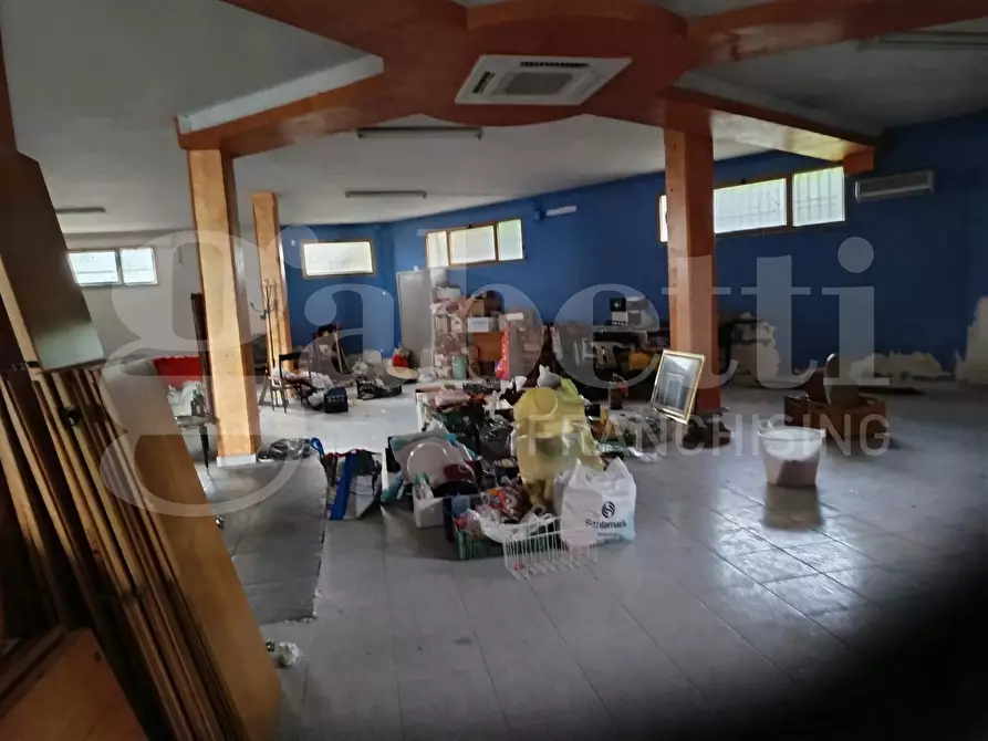 Immagine 5 di Magazzino in affitto  in Via Petrara, snc a Ceppaloni