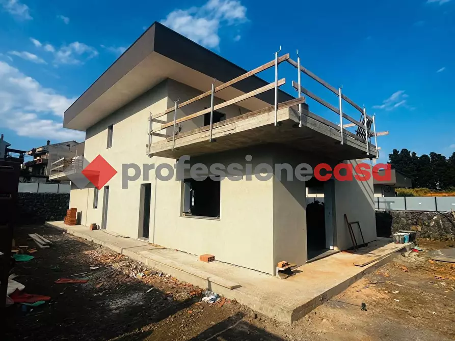 Immagine 26 di Villa in vendita  in Viale Cristoforo Colombo a Acireale