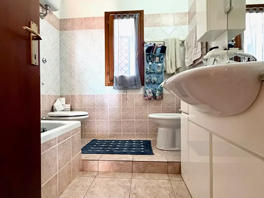 Immagine 10 di Attico in vendita  in Via dei Mille, SNC a Maracalagonis