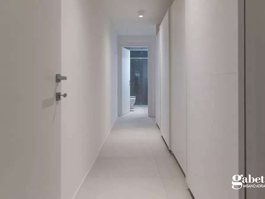 Immagine 9 di Appartamento in vendita  in Via Fiume, 9 a Cattolica