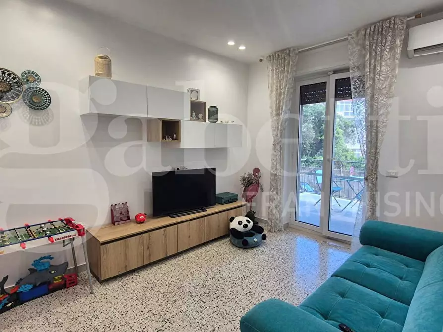 Immagine 40 di Appartamento in vendita  in Via DELLE IV GIORNATE, 37 a Torre Annunziata