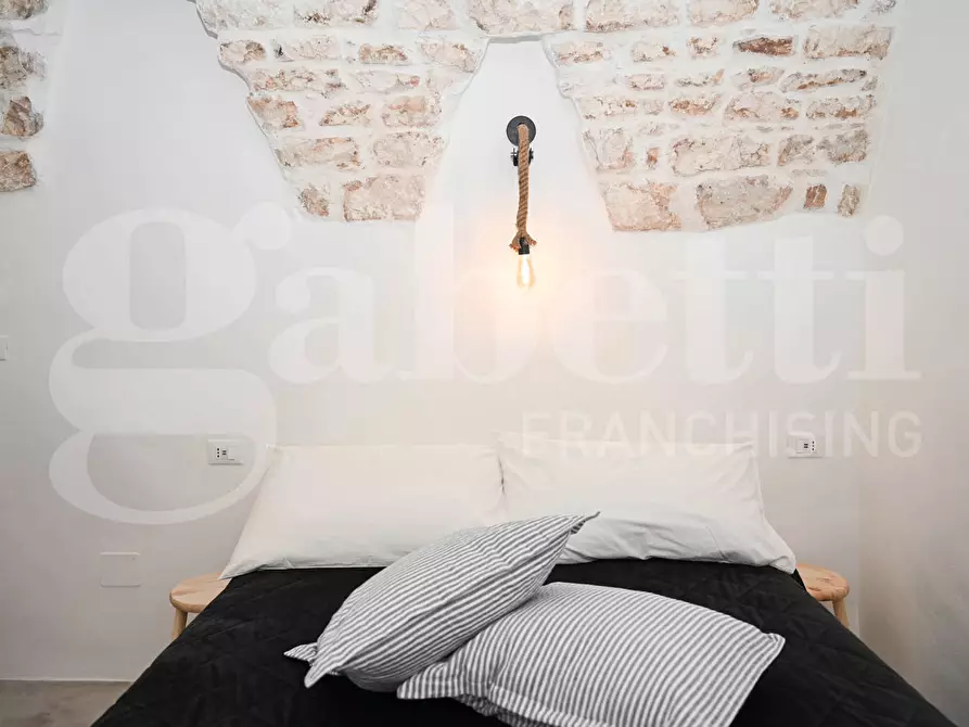 Immagine 25 di Casa indipendente in vendita  in Via Piccinni a Ostuni