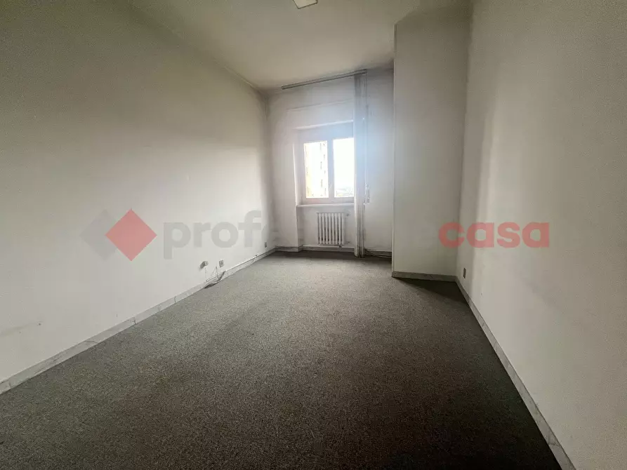 Immagine 15 di Ufficio in vendita  in Via Appia, 123 a Potenza