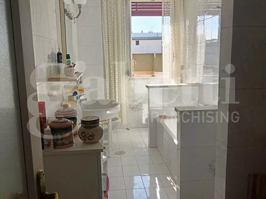 Immagine 23 di Appartamento in vendita  in Via DANTE, 184 a Taranto