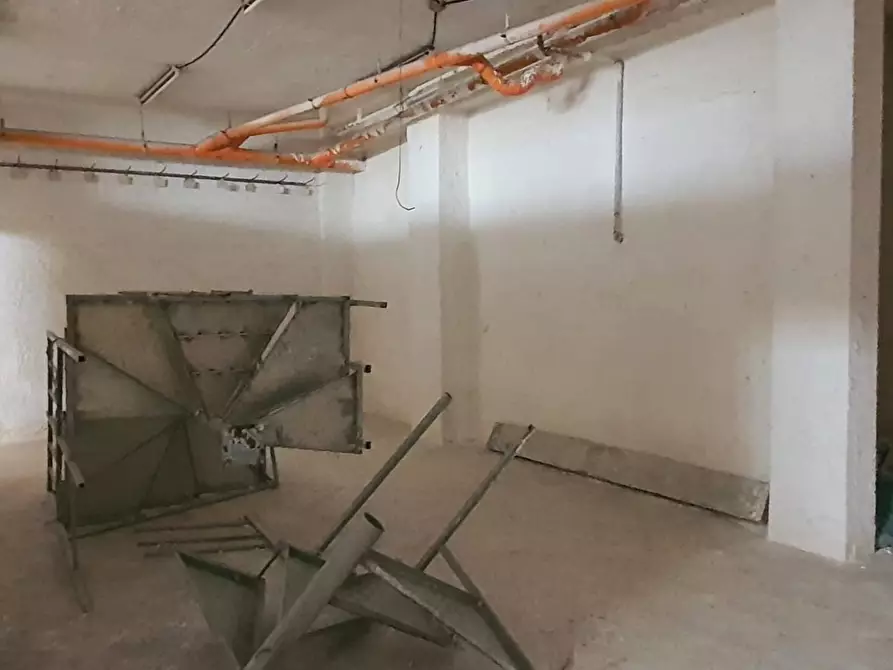 Immagine 11 di Magazzino in vendita  in Via Degli Atleti, 61 a Marsala