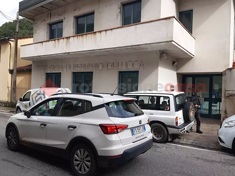 Immagine 6 di Ufficio in vendita  in Via del castello, 36 a Villa Basilica