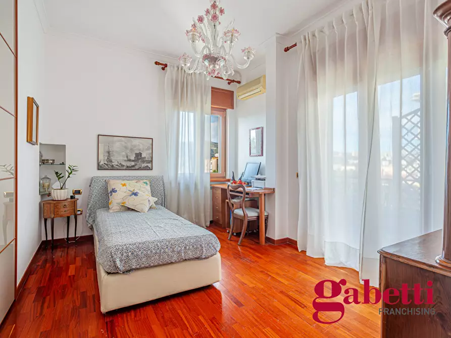 Immagine 11 di Appartamento in vendita  in Via San Domenico, 29 a Napoli