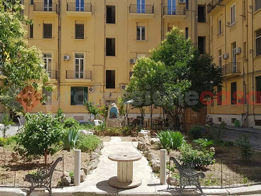 Immagine 15 di Appartamento in vendita  in Via DEI MILLE a Bari