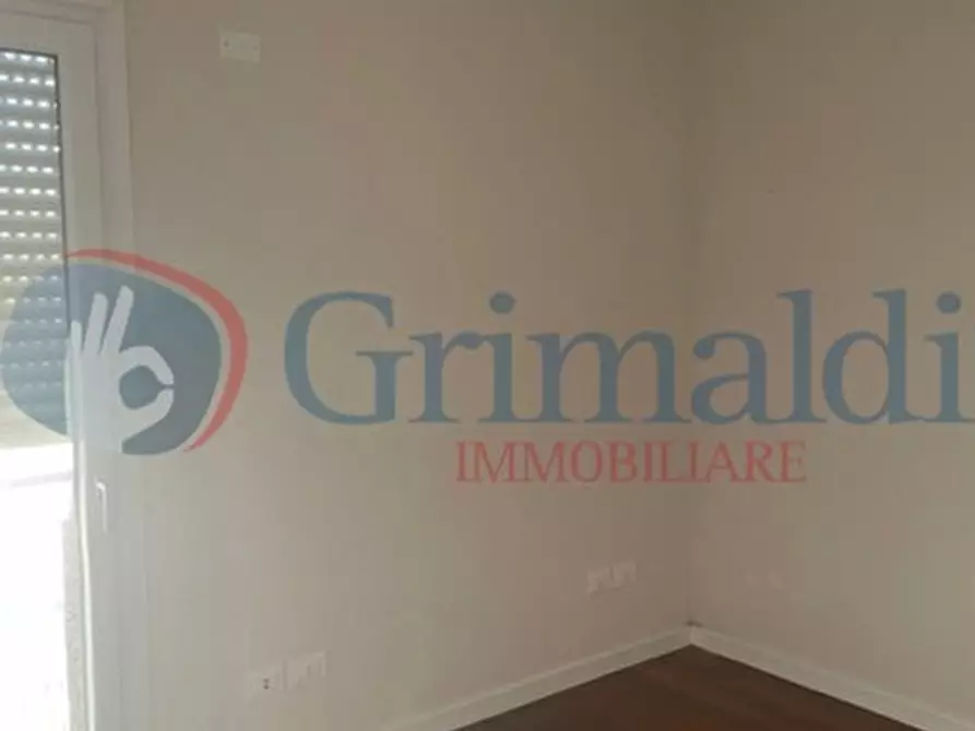 Immagine 11 di Appartamento in vendita  in Piazza attias a Livorno