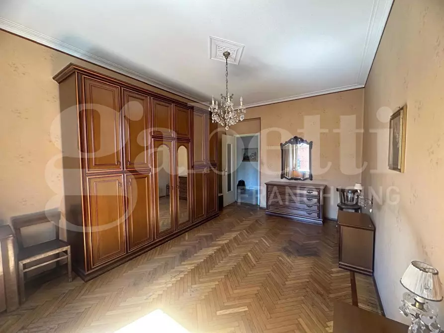 Immagine 9 di Appartamento in vendita  in Via RENATO MARTORELLI, 57 a Torino