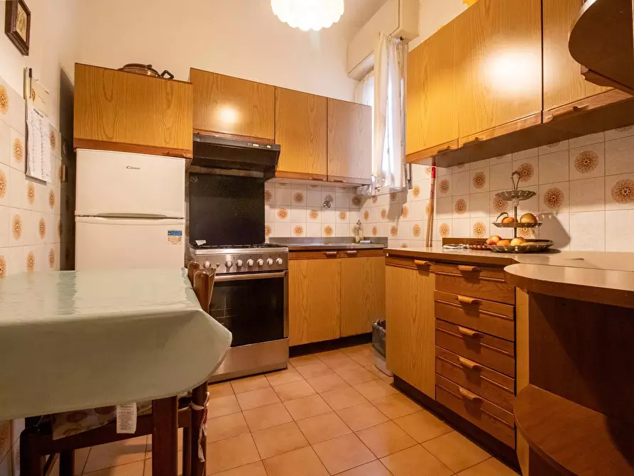 Immagine 6 di Appartamento in vendita  in Via Francesco Zanardi, 384 a Bologna