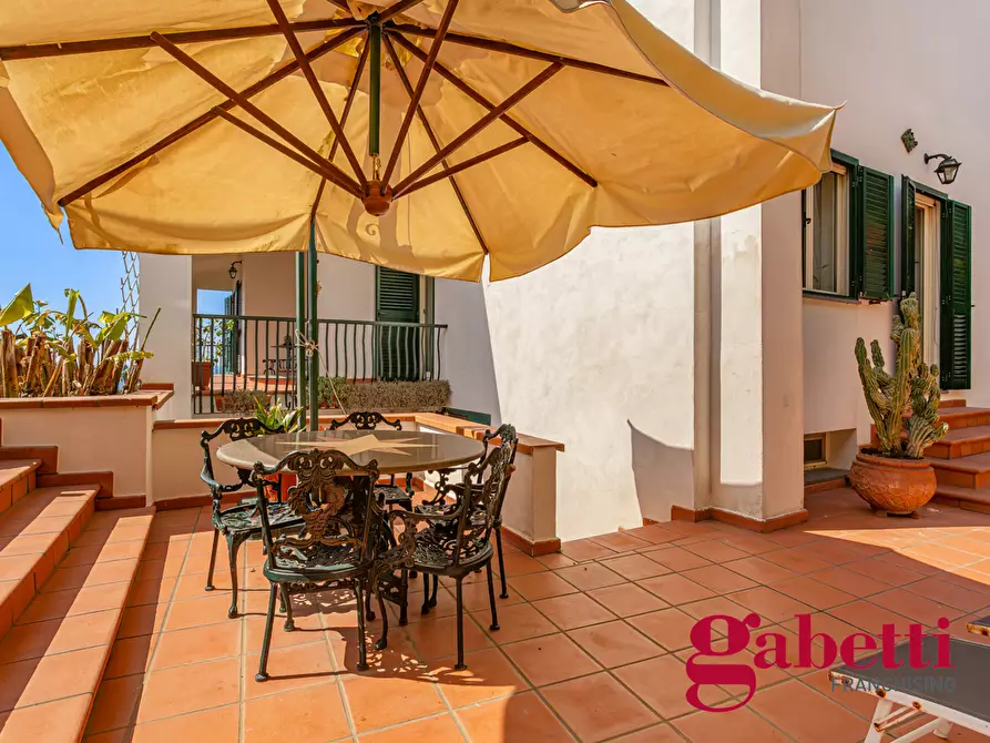 Immagine 37 di Villa in vendita  in Via Montenuovo Licola Patria, 138 a Pozzuoli