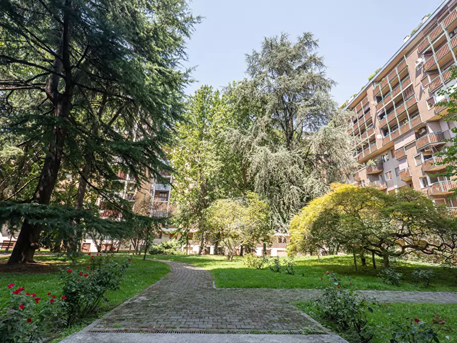 Immagine 19 di Appartamento in vendita  in Via tortona a Milano