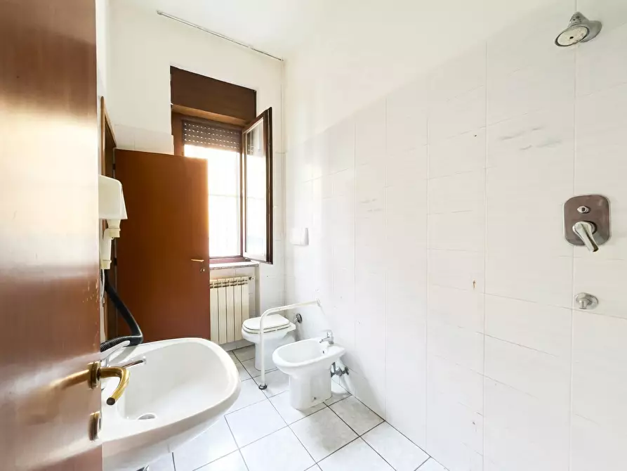 Immagine 9 di Palazzo in vendita  in Via Alessandria, snc a Legnano