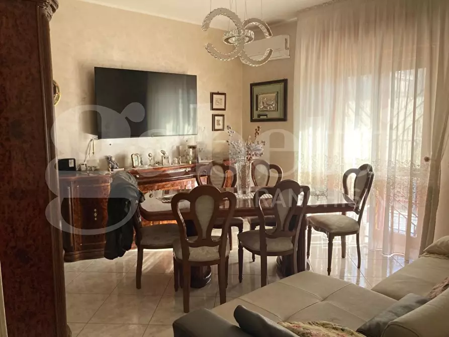 Immagine 4 di Appartamento in vendita  in Via Umberto Giordano a Torremaggiore