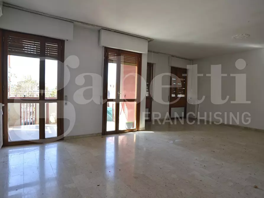 Immagine 4 di Appartamento in vendita  in Viale delle Repubblica, 60 a Bari