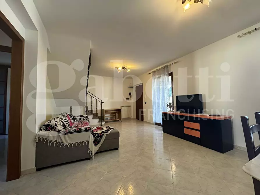 Immagine 9 di Villetta a schiera in vendita  in Via tanaro, 12c a Ardea