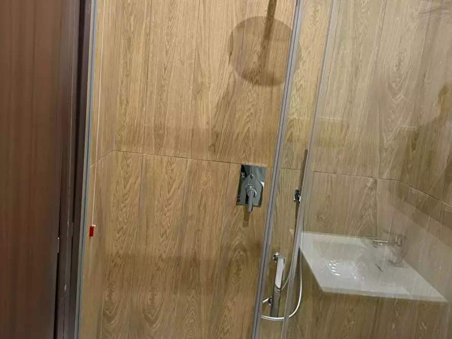 Immagine 8 di Ufficio in affitto  in Via Nazionale, 999 a Torre Del Greco