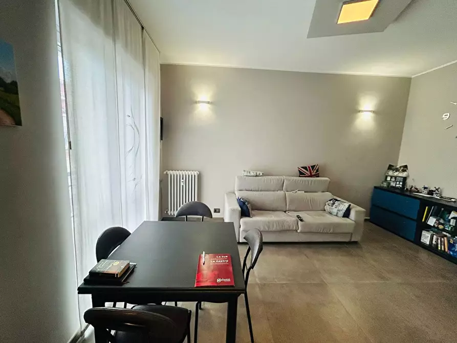 Immagine 2 di Appartamento in vendita  in Via Alba a Rivalta Di Torino