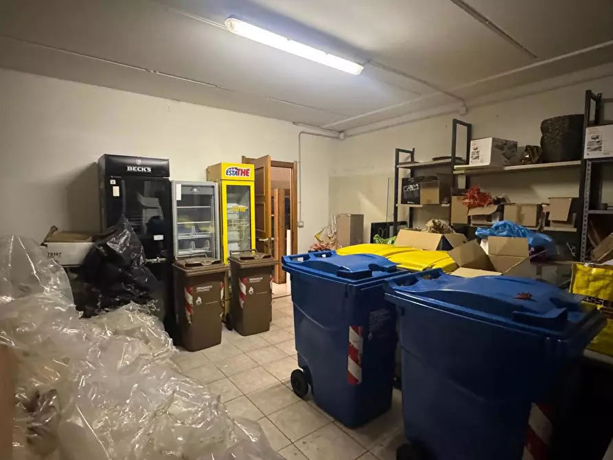 Immagine 15 di Negozio in vendita  in Via PISTOIESE, 209 a Firenze