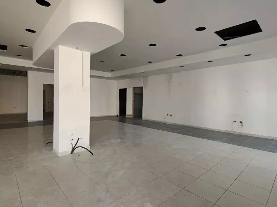 Immagine 6 di Negozio in vendita  in Via Garibaldi, snc a Iglesias