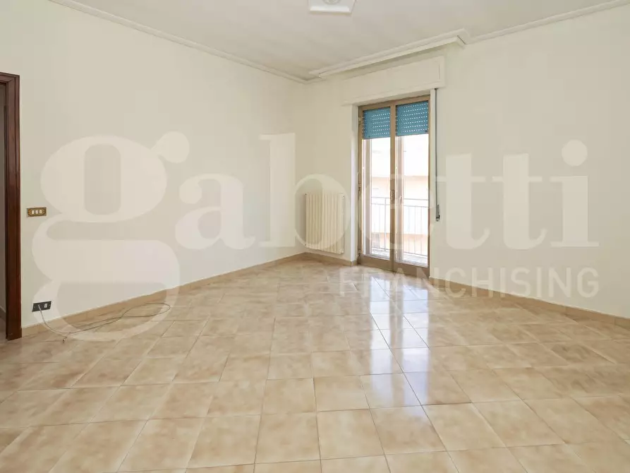 Immagine 12 di Appartamento in vendita  in Via OBERDAN, 10 a Ragusa