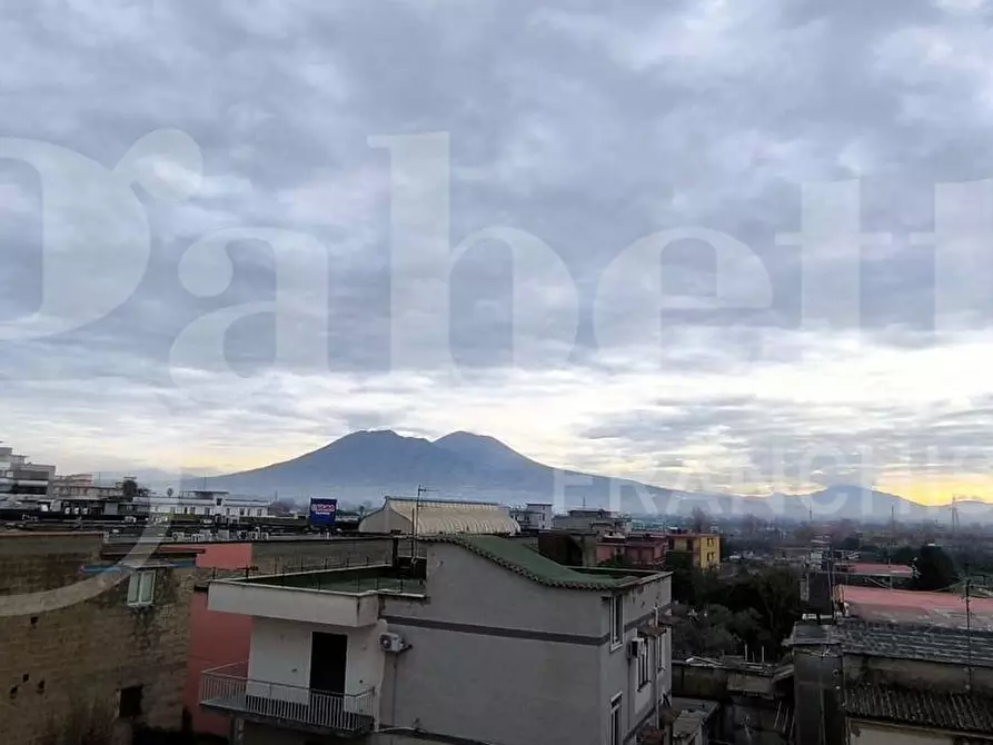 Immagine 9 di Appartamento in vendita  in Via STADERA a Napoli