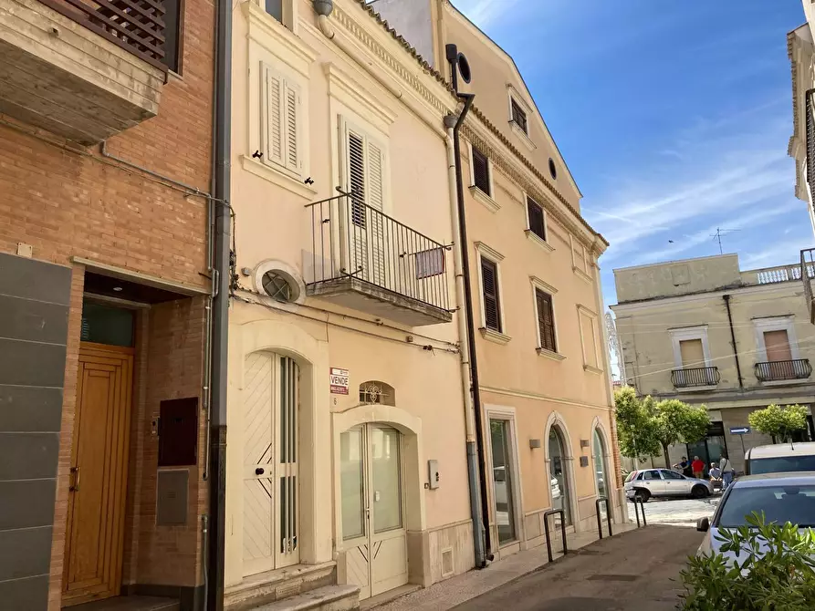 Immagine 10 di Casa indipendente in vendita  in Via Vincenzo Monti, 6/8 a Torremaggiore