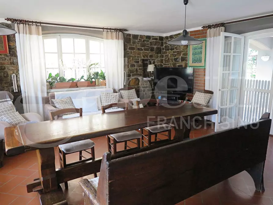 Immagine 8 di Villa in vendita  in Via montecchio, 3 a Castelnuovo Magra