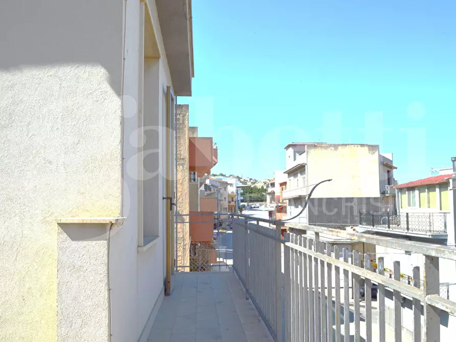 Immagine 29 di Casa indipendente in vendita  in Corso Vittorio Emanuele, 443 a Comiso