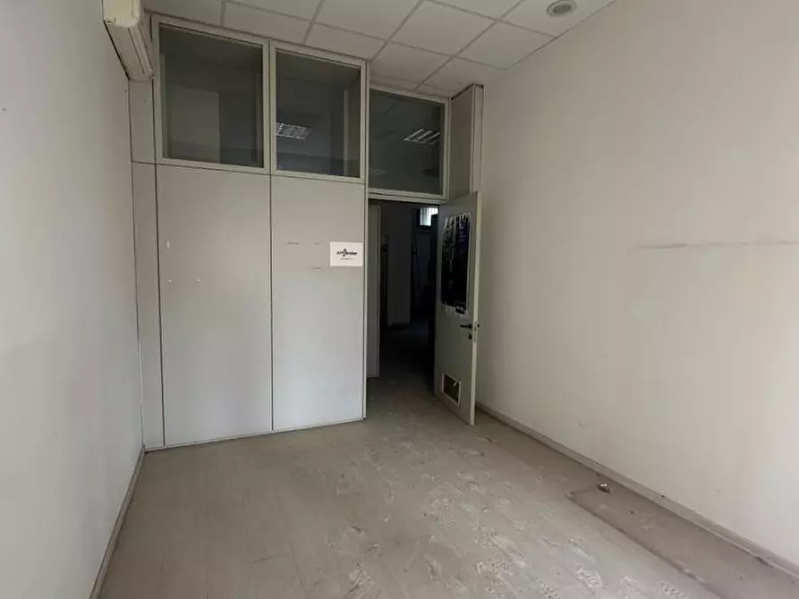 Immagine 7 di Ufficio in vendita  in Via jussi, 8 a San Lazzaro Di Savena
