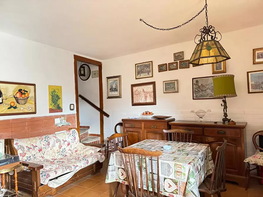 Immagine 3 di Appartamento in vendita  in Via del Poggetto, 4 a Sorano