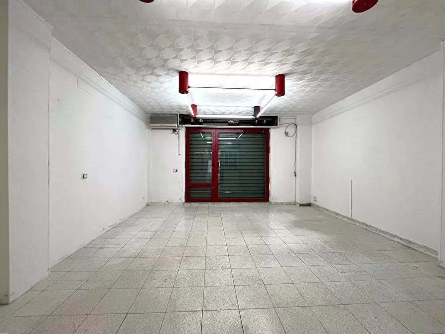 Immagine 9 di Attività commerciale in affitto  in Via SAN GIOVANNI BOSCO, 66 a San Severo