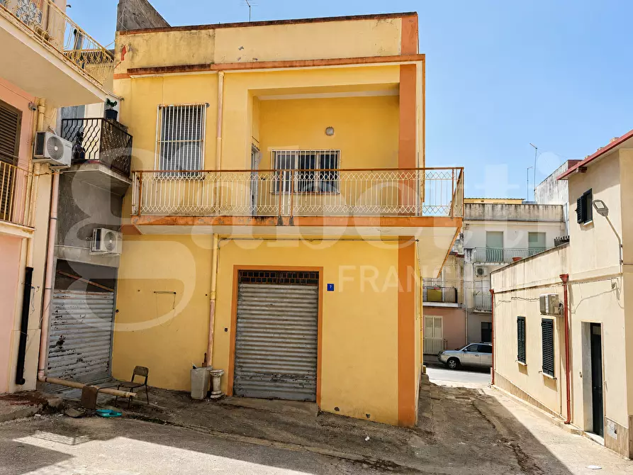 Immagine 17 di Casa indipendente in vendita  in Via Rossini, 1 a Pachino