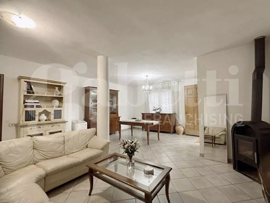 Immagine 5 di Villa in vendita  in Via Praga, 16 a Capoterra