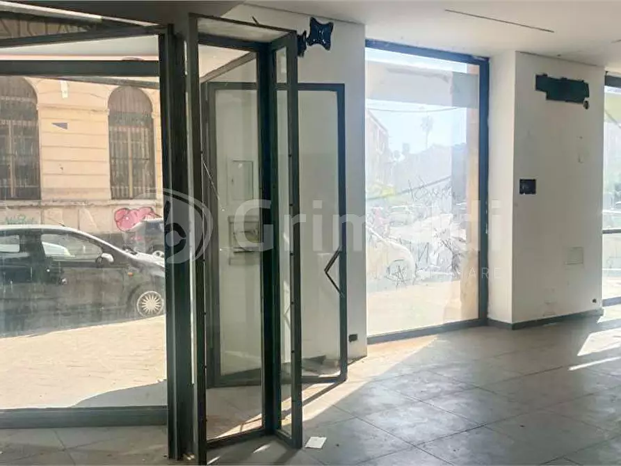 Immagine 5 di Negozio in vendita  in Via Gioberti a Siracusa
