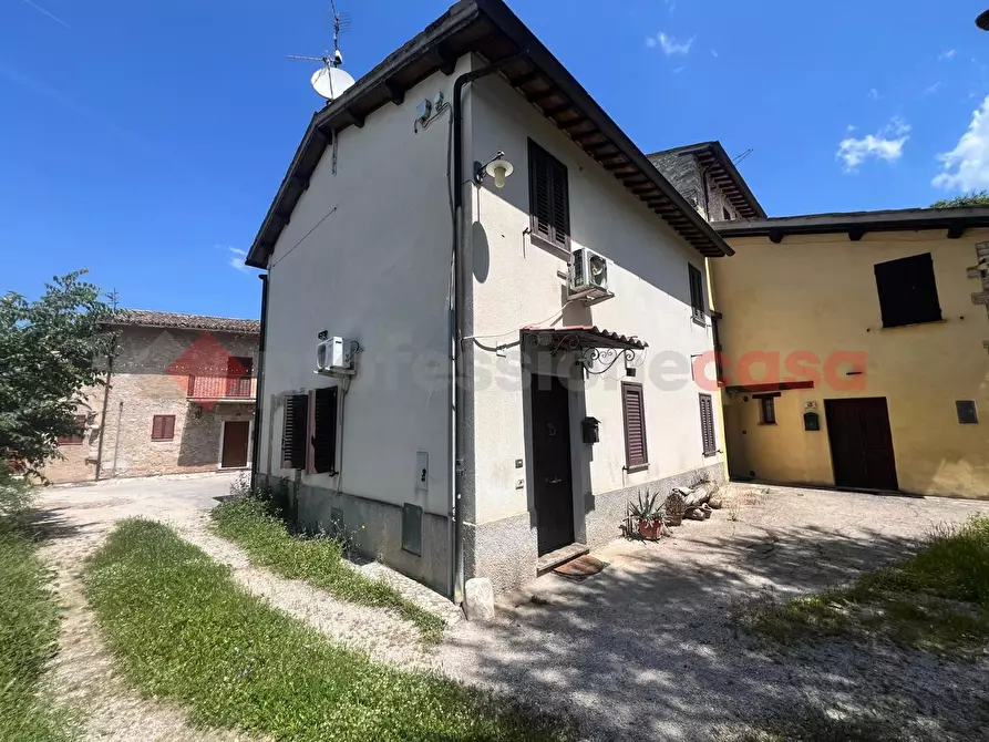 Immagine 1 di Terratetto in vendita  in Via fraz. San Giacomo, via Inghilterra a Spoleto