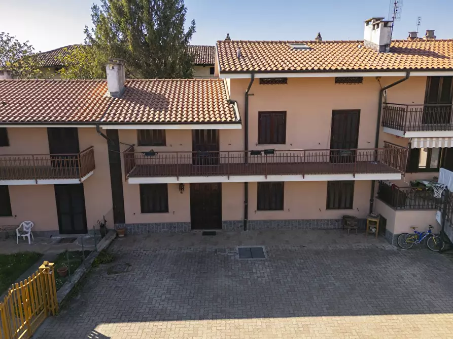 Immagine 3 di Villa in vendita  in Via Umberto I a Rivalta Di Torino