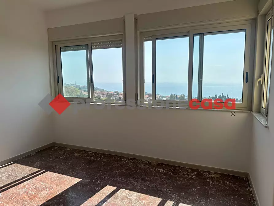 Immagine 23 di Appartamento in vendita  in Via Nizzeti a Aci Castello